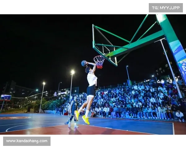 锁定荧屏二零二零年欧洲冠军联赛巅峰对决高清转播共享荣耀时刻